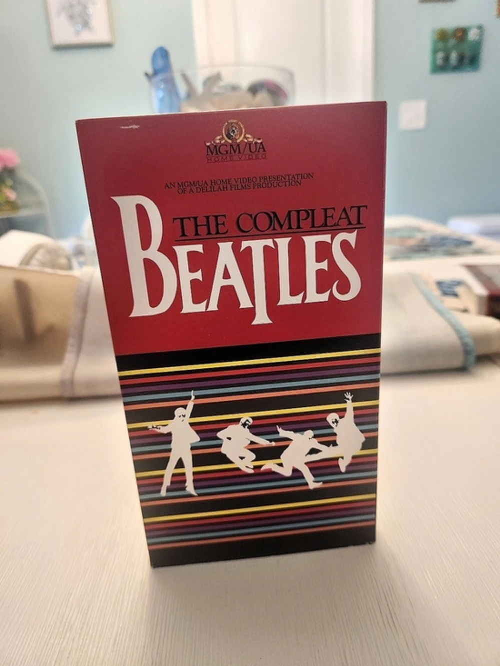 The Compleat Beatles VHS MGM/UA Home Video 1984 NTSC NR Hi-Fi Stereo Color